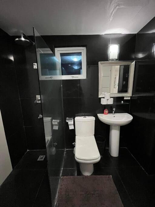 Kandi Big 1 Bedroom King Bed, Free Housekeeping, Wi-Fi Angeles Exterior photo